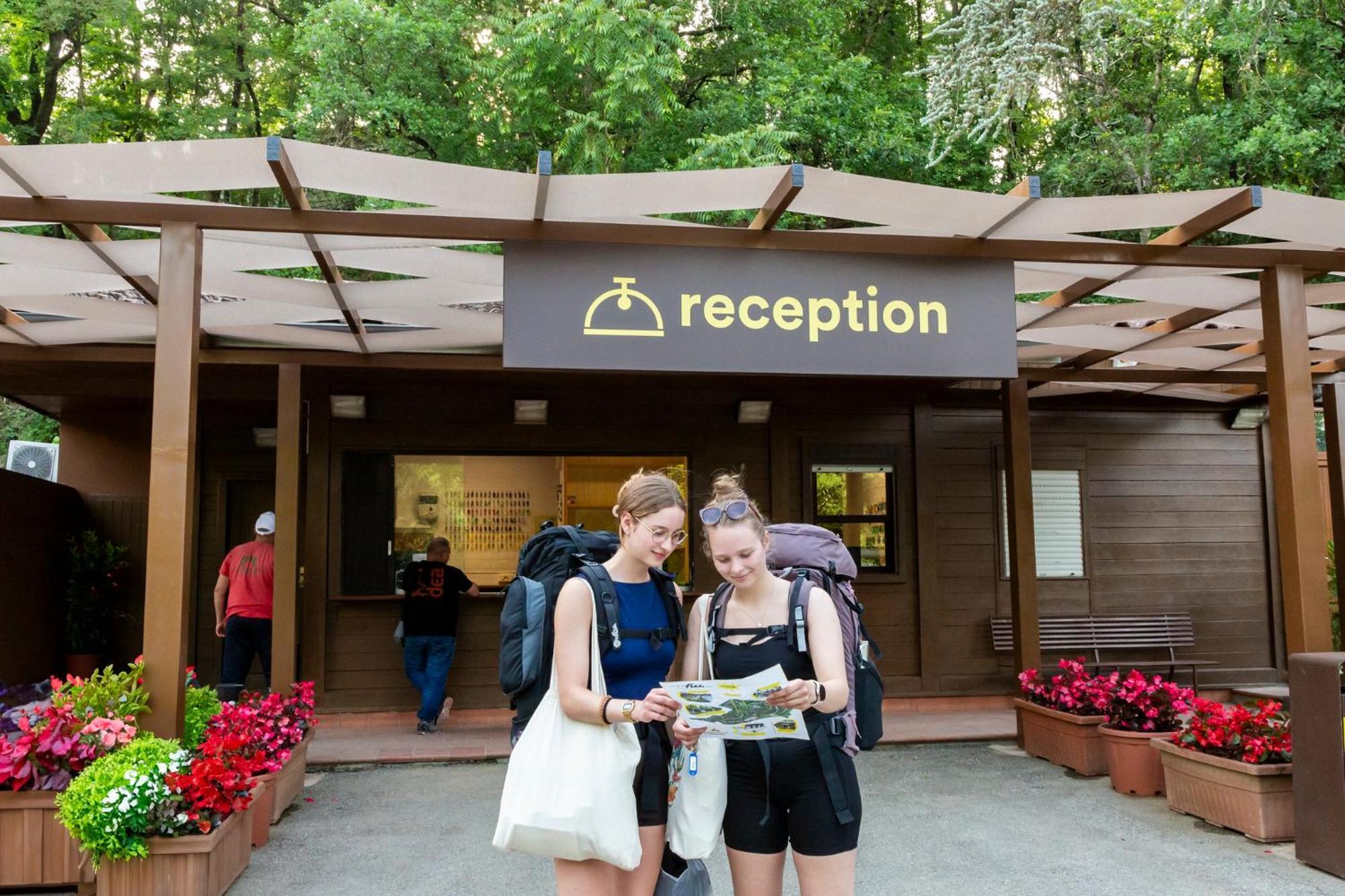 Hu Firenze Certosa Camping In Town Impruneta Luaran gambar